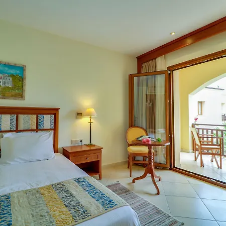 Aegean Melathron Thalasso אתר נופש