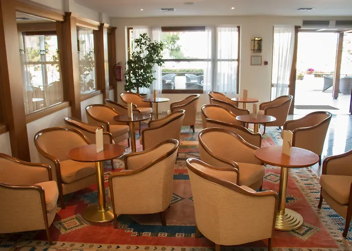 Aegean Melathron Thalasso אתר נופש 5*