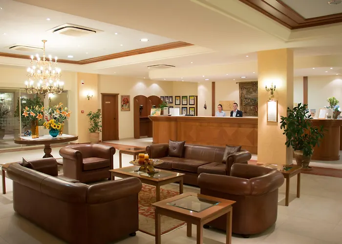 אתר נופש Aegean Melathron Thalasso 5*